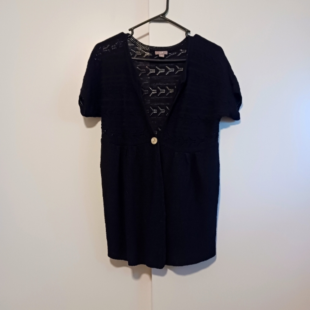 j jill Black lightweight Short Sleeve Sweater. Button Front. Size M.
